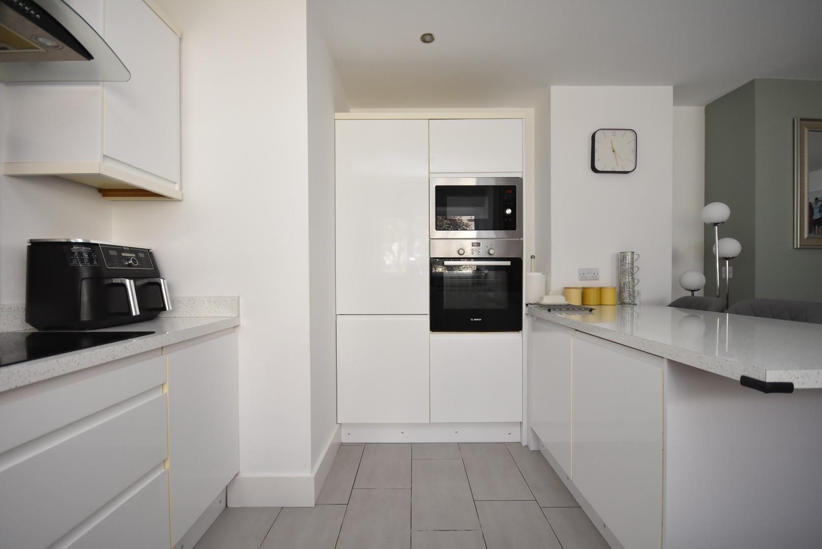 Flat 2, 110 Westbourne Road, Penarth. CF64 3HH